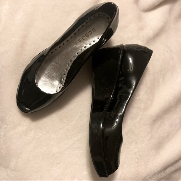 BCBG Peep Toe Wedge black Patent Leather size 7 - Picture 6 of 16